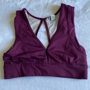 Open back sports bra